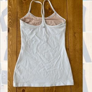 White lululemon tank top